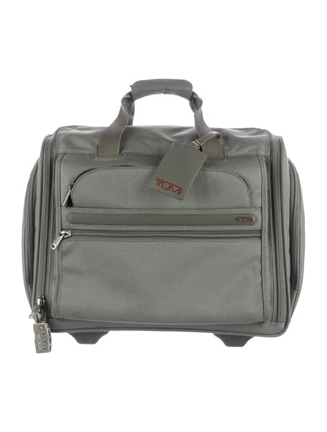 travel bag with wheels small|small luggage bag on wheels.